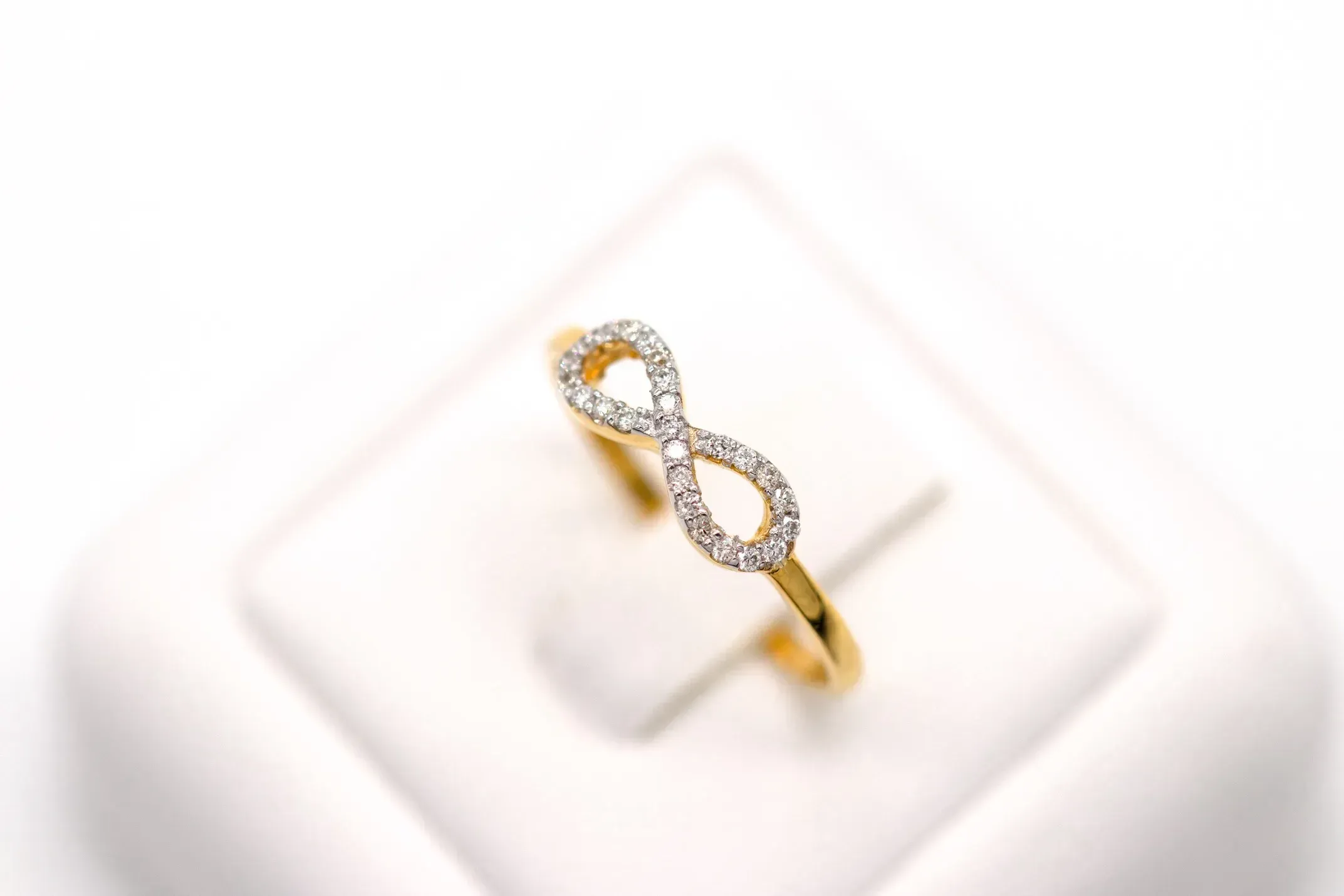 The Meaning and Beauty of Infinity Jewelry