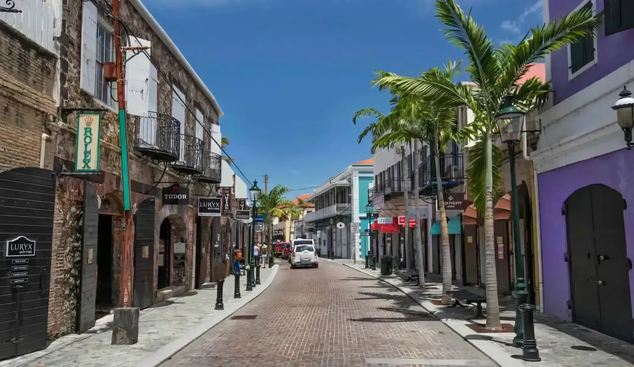 Why St. Thomas is the Best Destination for Jewelry Shopping